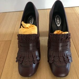 Tod’s heels size 9 in a brown/burgundy